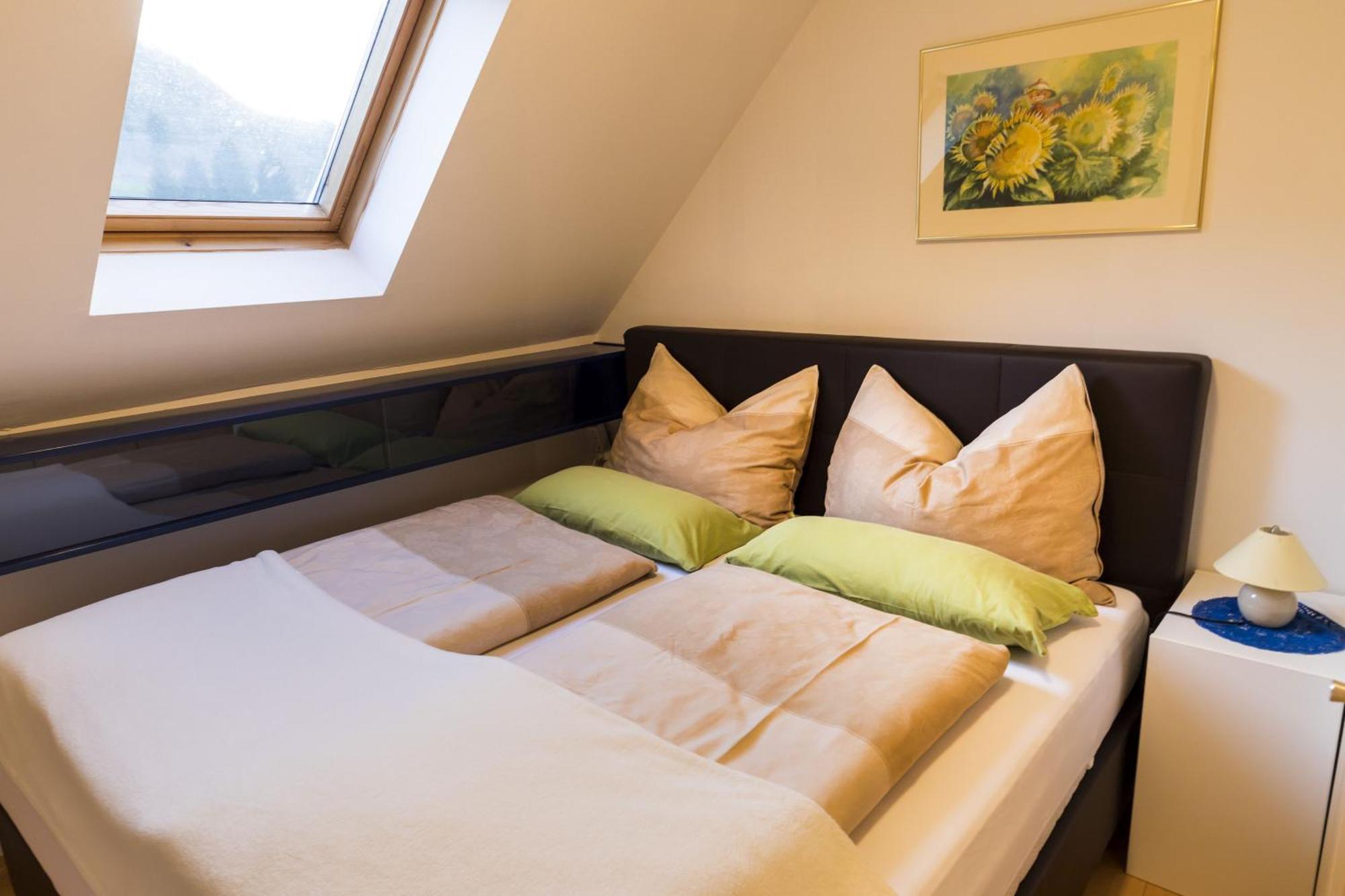Apartmenthaus Pastner Am Teich Übelbach Buitenkant foto