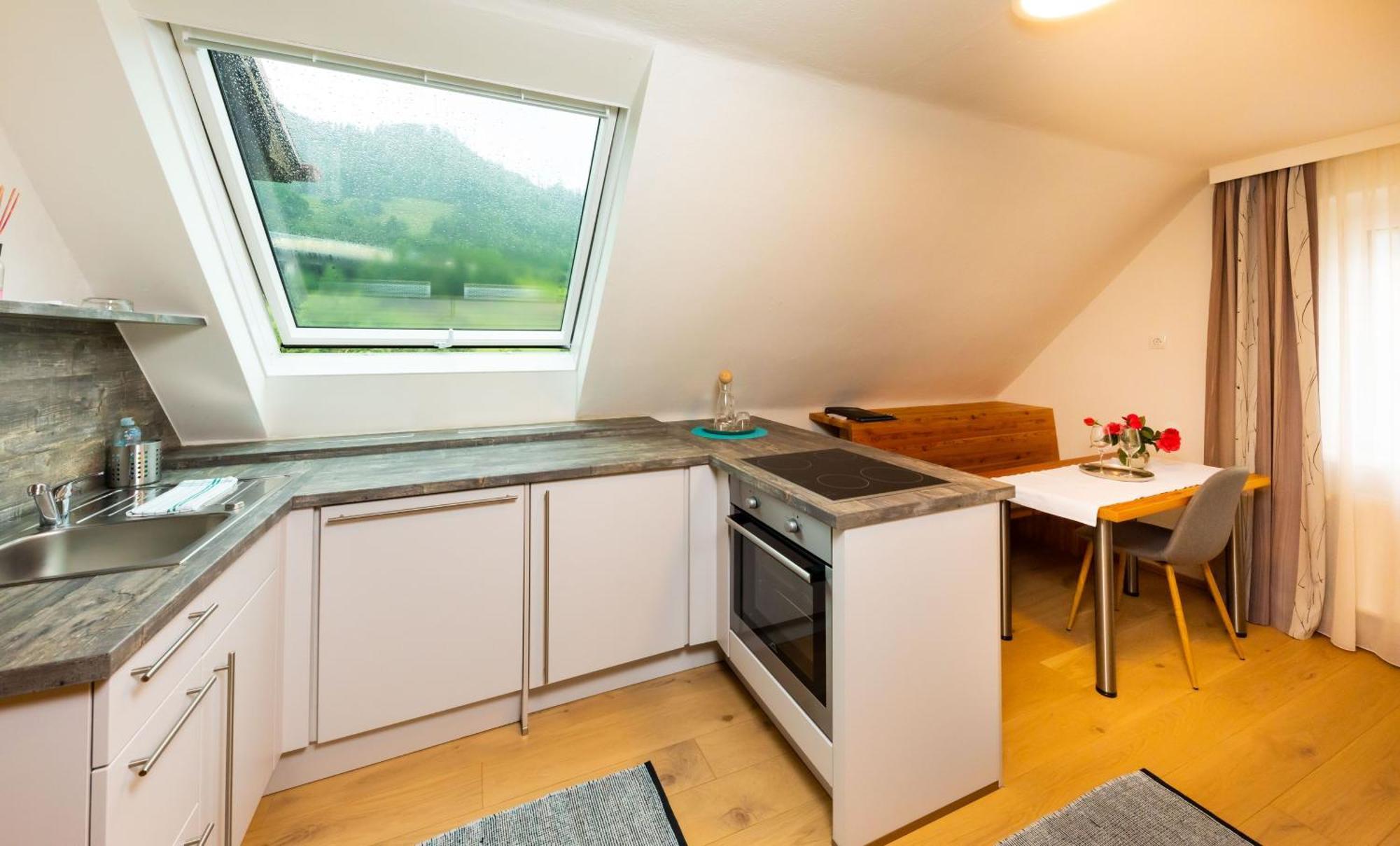 Apartmenthaus Pastner Am Teich Übelbach Buitenkant foto