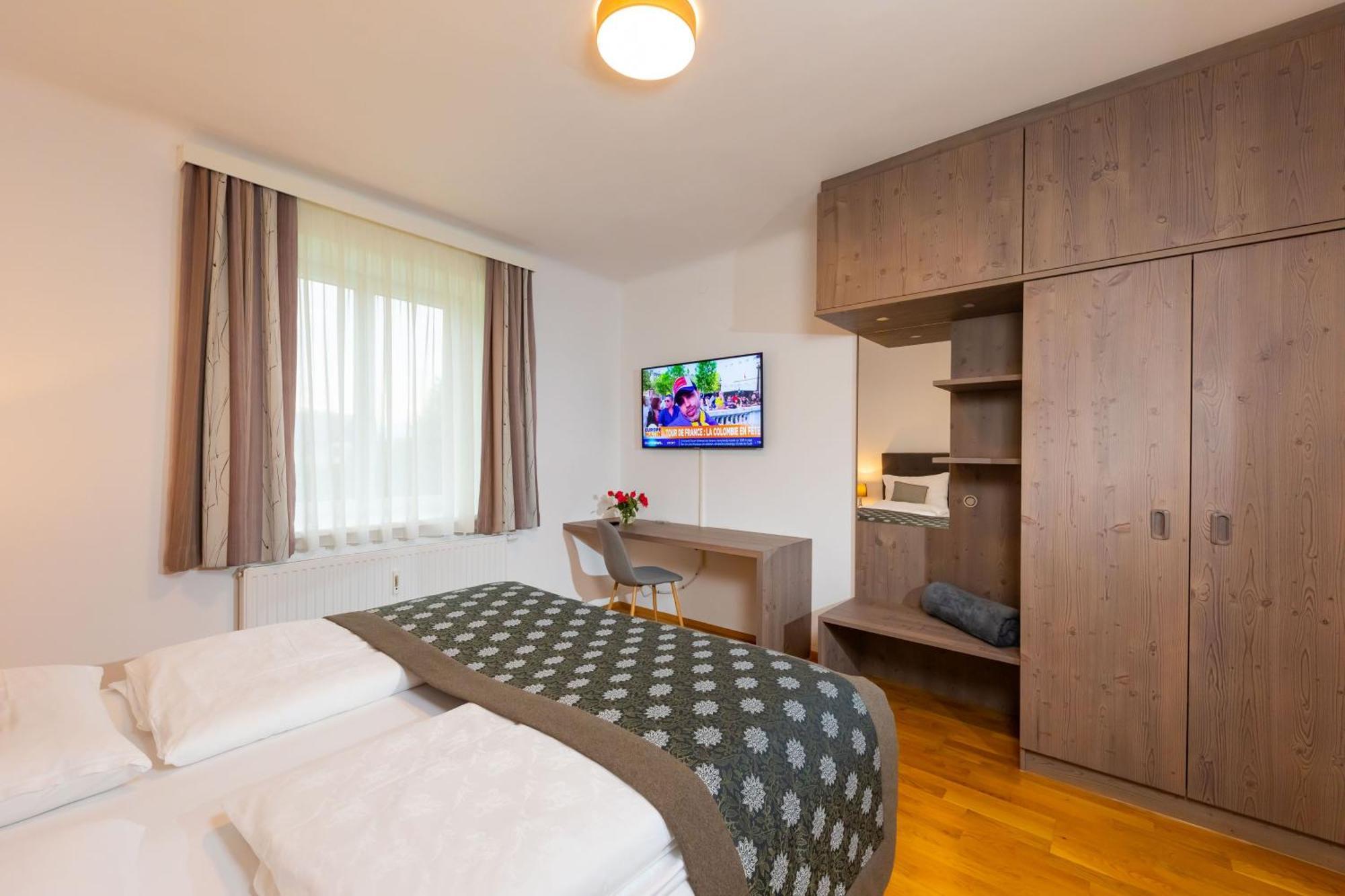 Apartmenthaus Pastner Am Teich Übelbach Buitenkant foto