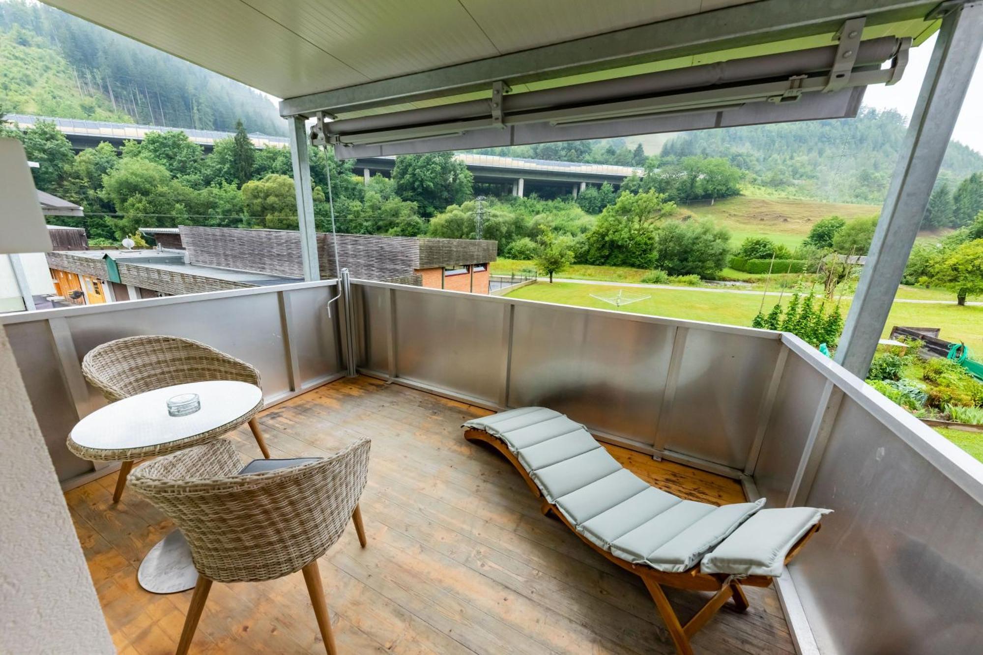 Apartmenthaus Pastner Am Teich Übelbach Buitenkant foto